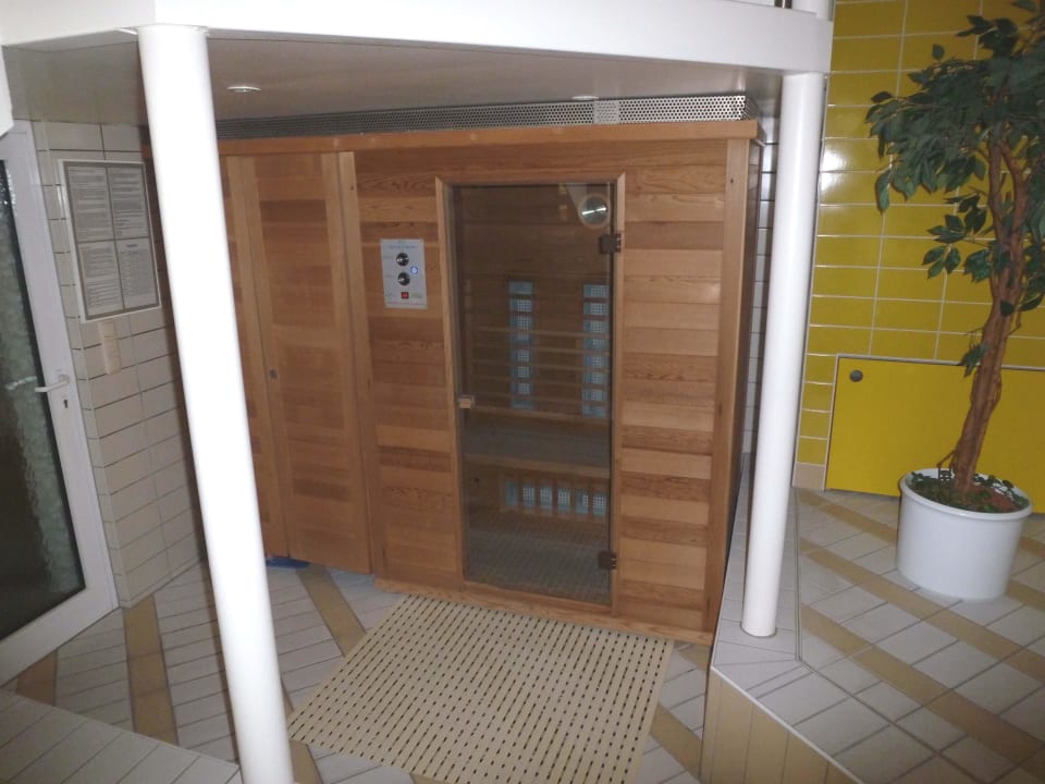 Die kleine Infrarotsauna Dom Hotel Augsburg