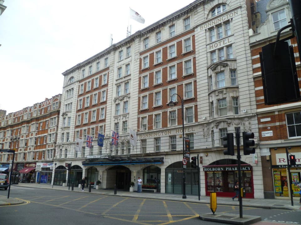 Hotel Doubletree by Hilton, früher Bonnington DoubleTree by Hilton Hotel London - West End