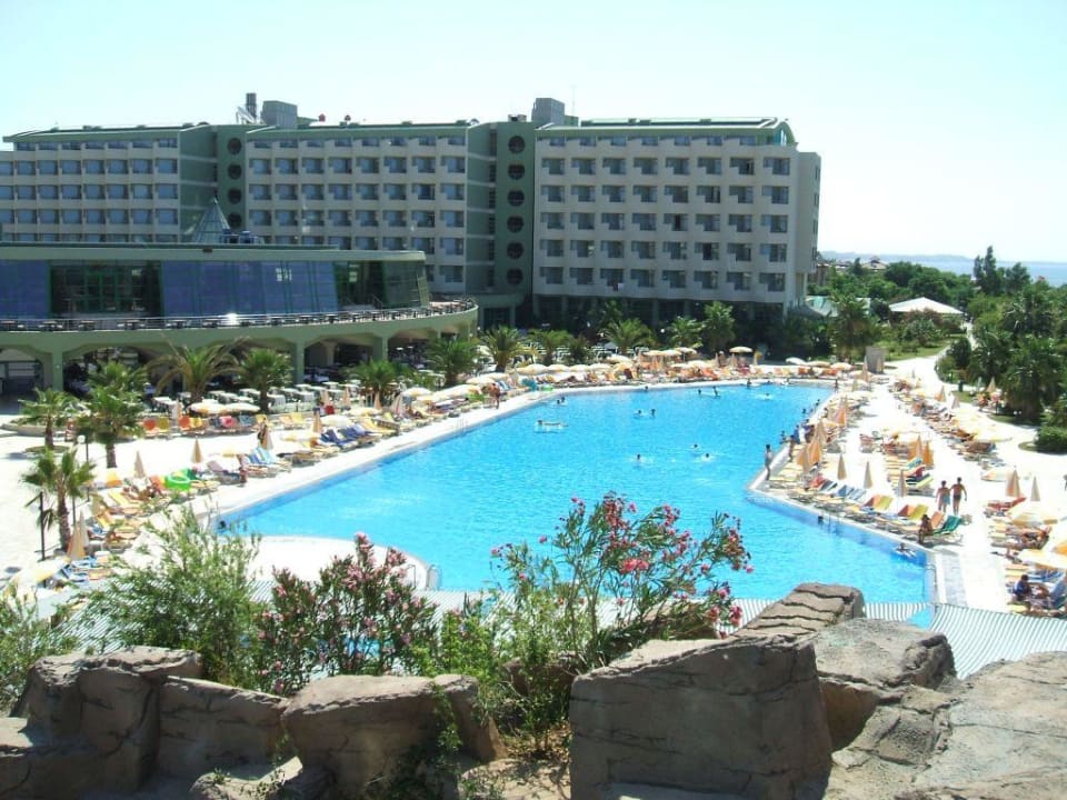 vue sur l'hotel et la piscine VONRESORT Golden Coast