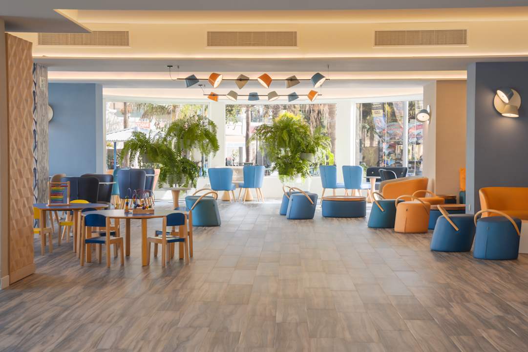 Lobby HOVIMA La Pinta Beachfront Family Hotel