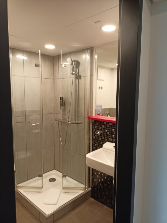 Zimmer MEININGER Hotel München Olympiapark