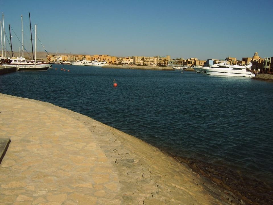 Blick auf die Marina Hotel Three Corners Ocean View prestige - Adults only