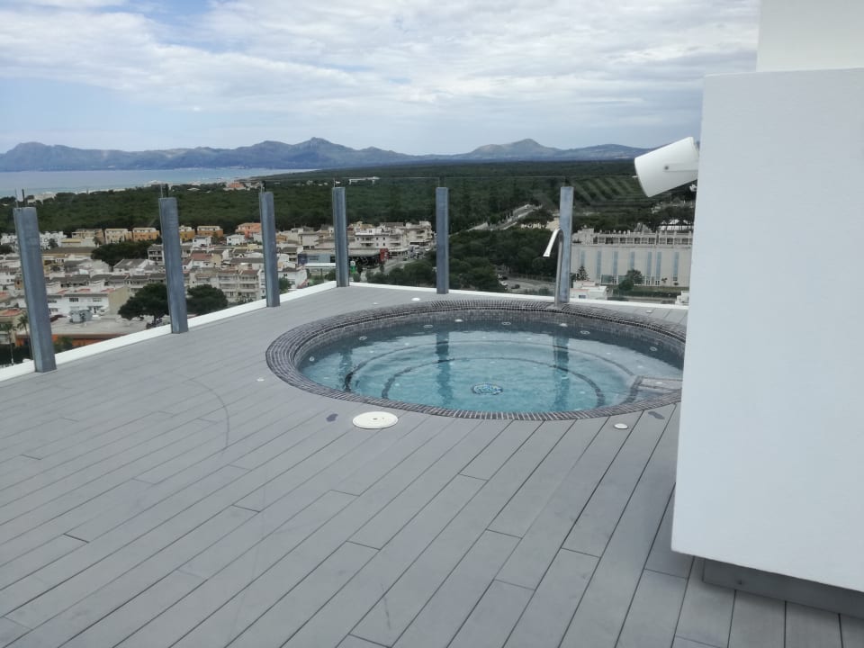 Ausblick BG Tonga Tower Design Hotel & Suites