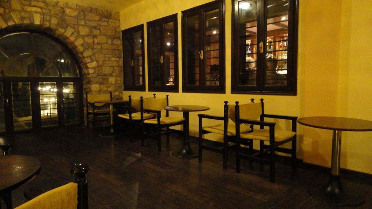Macedoniabar über der Rezeption Simantro Resort