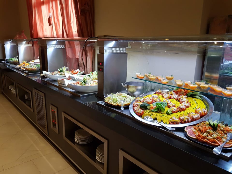 Buffet Kenzi Menara Palace
