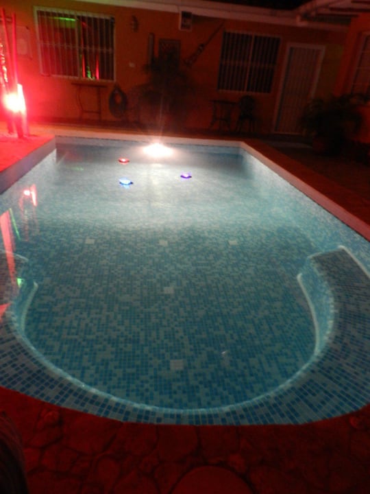 Ambiente Nocturno Posada Mi Soles