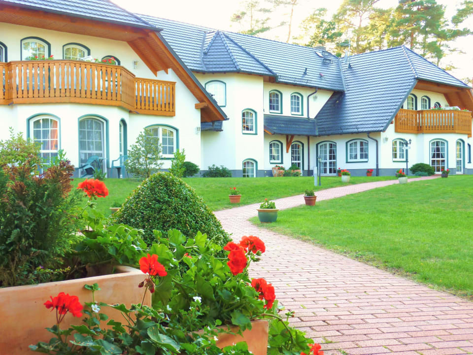 Außenansicht Landhaus Müritzgarten