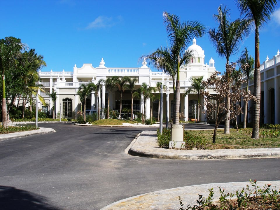 Hotelansicht - Eingang Hotel Riu Palace Bavaro