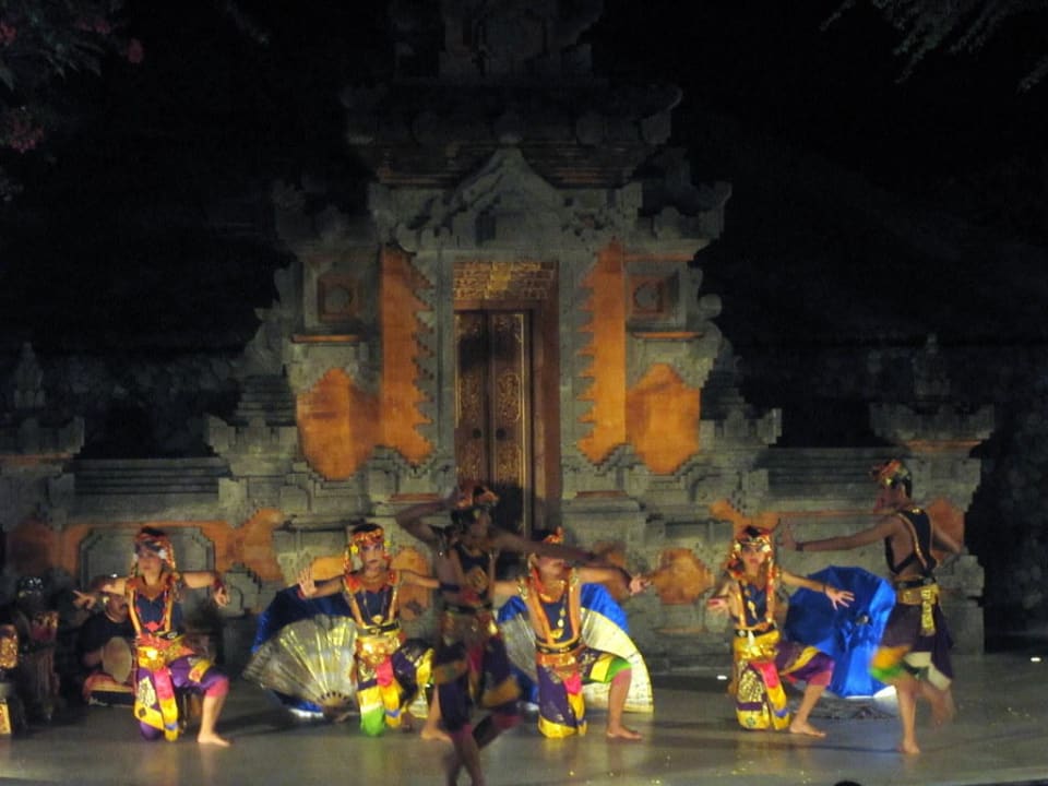 Tradycjonalny taniec balijski Grand Hyatt Bali