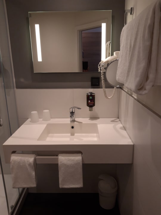 Zimmer ibis Styles Halle