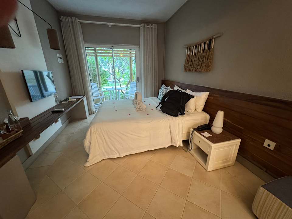 Zimmer Friday Attitude