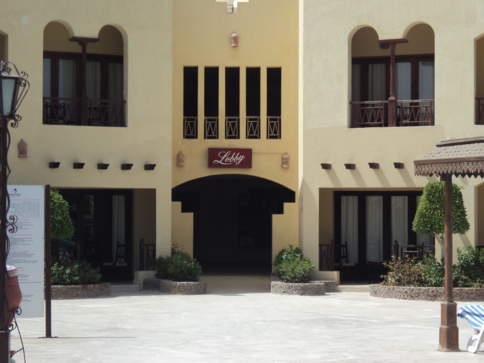 Вход в лобби со стороны бассейна Sunny Days Palma De Mirette Resort & Spa