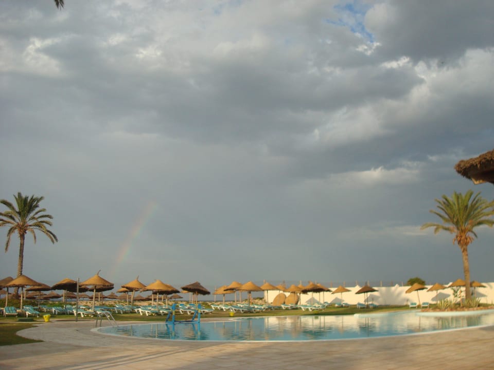 Po burzy tęcza Monarque Club Rivage