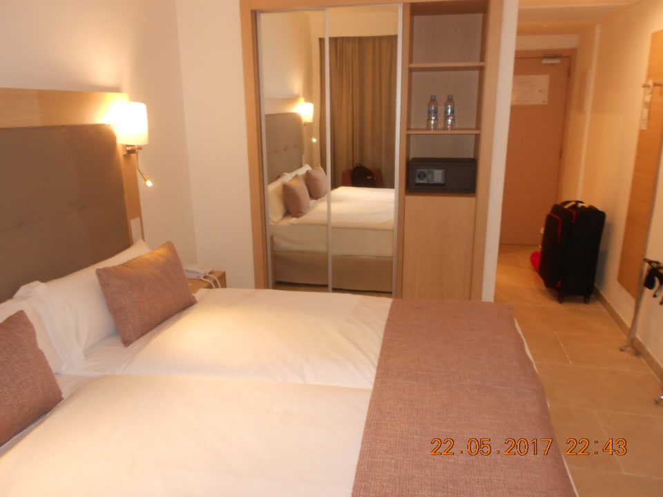 Zimmer allsun Hotel Cristóbal Colón