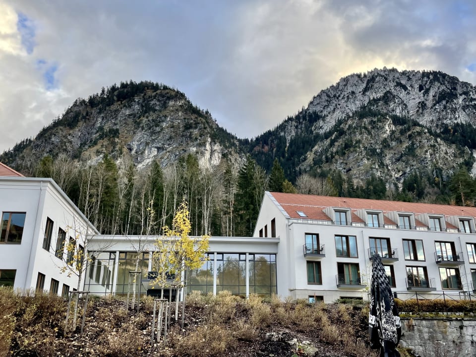 Außenansicht AMERON Neuschwanstein Alpsee Resort & Spa