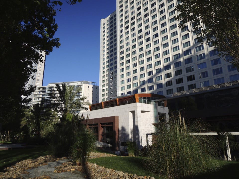 Ansicht Ave. J. Maloha Corinthia Lisbon