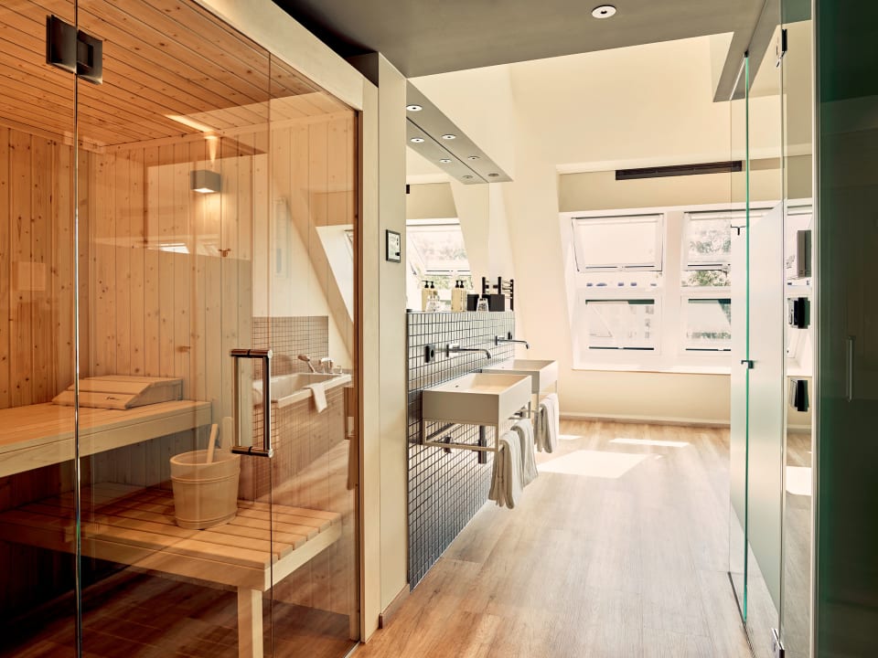 Zimmer Schwabinger Wahrheit by Geisel