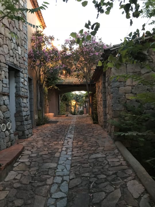 Gartenanlage Arbatax Park Resort - Borgo Cala Moresca