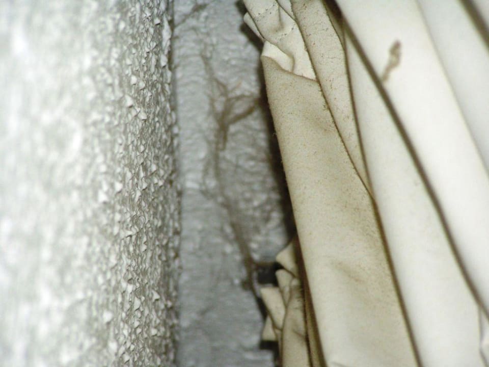 Schmutz hinter den Vorhängen TUI BLUE Palm Beach Hammamet