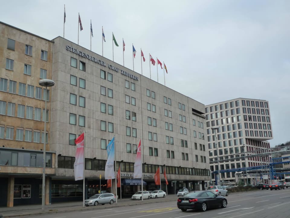 Frontansicht des Hotels Steigenberger Hotel Graf Zeppelin
