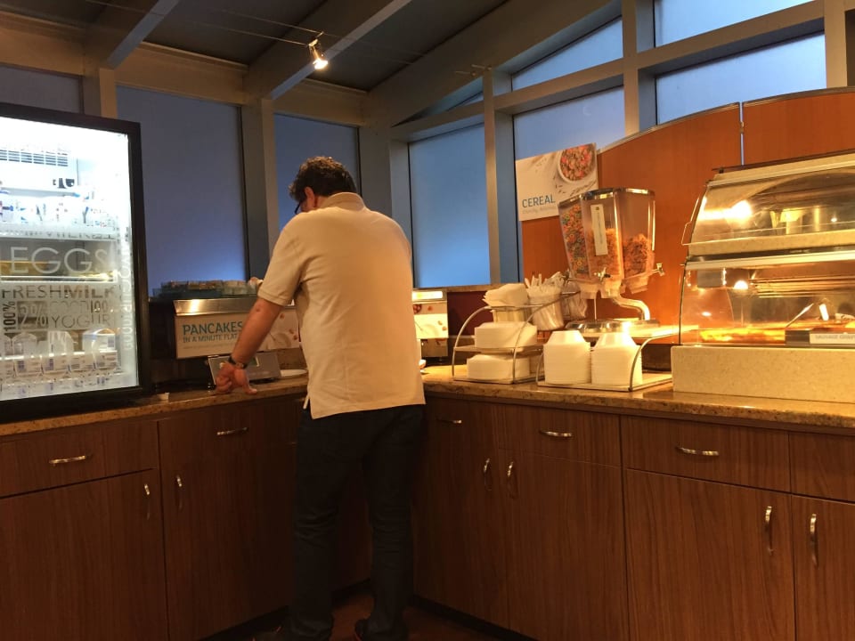 Frühstück Holiday Inn Express New York City - Times Square