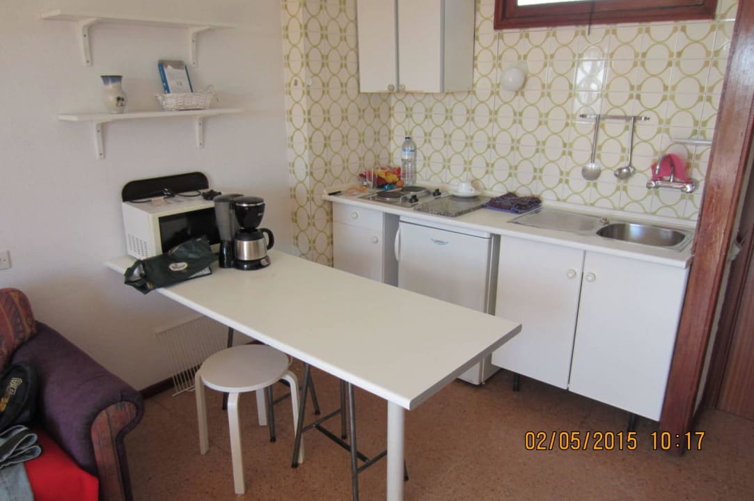 Küchenzeile, bis auf Toaster alles vorhanden Apartamentos Los Aguacates