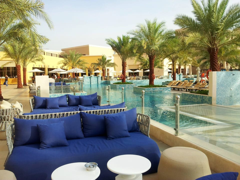 Sitzgelegenheiten  DoubleTree by Hilton Resort & Spa Marjan Island