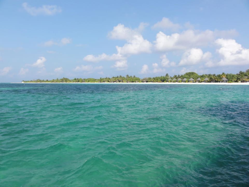Ausblick vom Jetty auf Südseite Strand Kuredu Island Resort & Spa