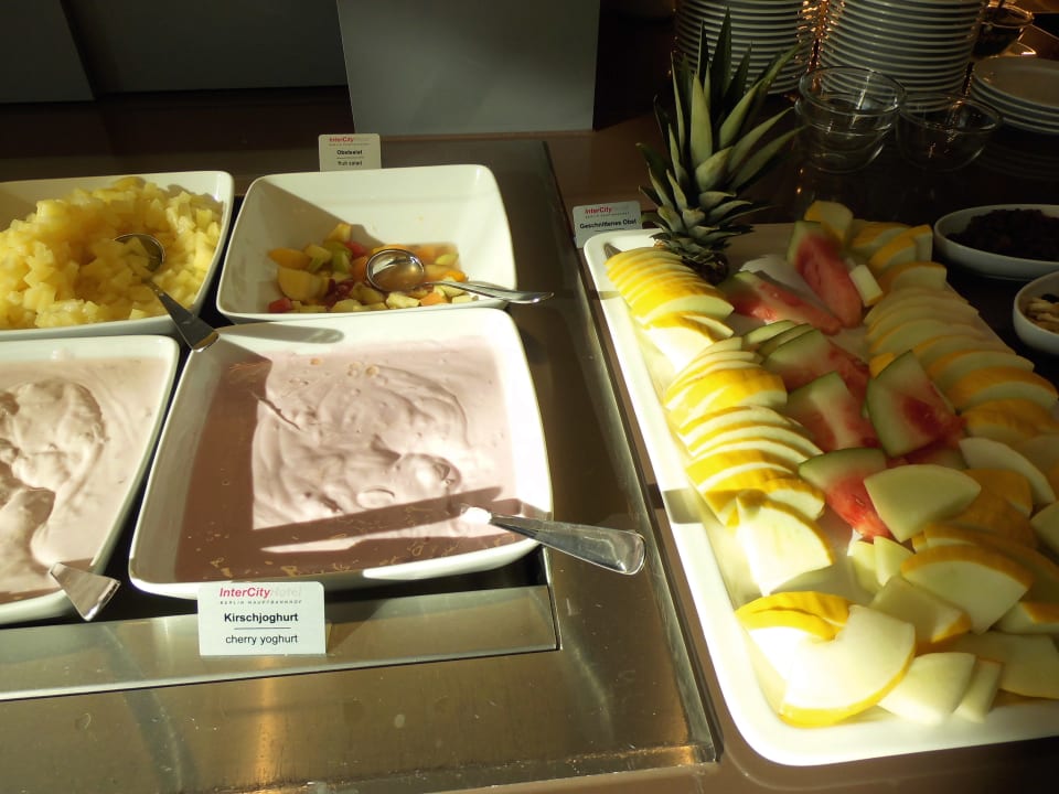 Frühstück IntercityHotel Berlin Hauptbahnhof