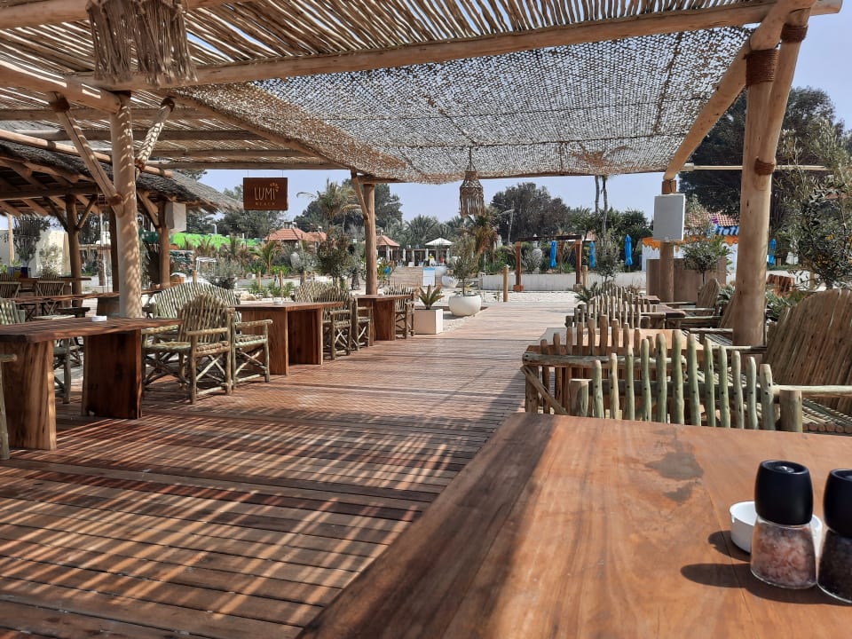 Gastro Umm Al Quwain Beach Hotel