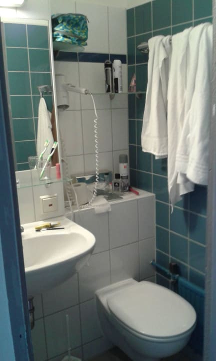 So klein AHORN Hotel Am Fichtelberg