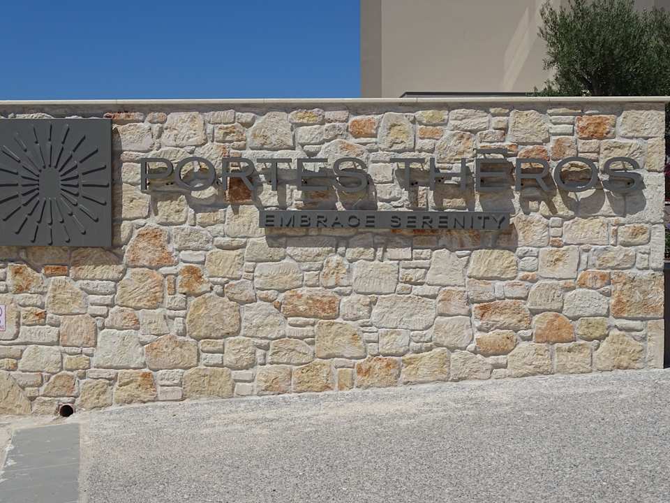Außenansicht Portes Theros