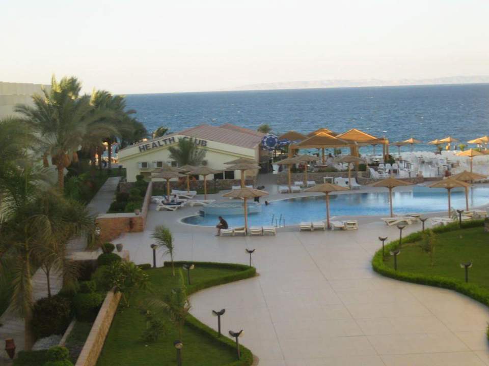 Aussicht vom Haupthaus in Richtung Strand Palm Beach Resort