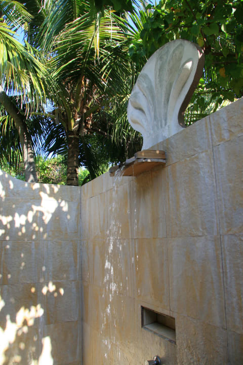 Aussendusche Adaaran Select Meedhupparu Island Resort - Premium All Inclusive