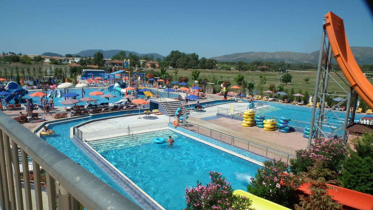 Widok z nad restauracji Caretta Beach Resort & WaterPark