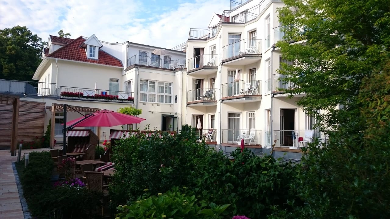 Richtung Norden /Straße Hotel Am Strand