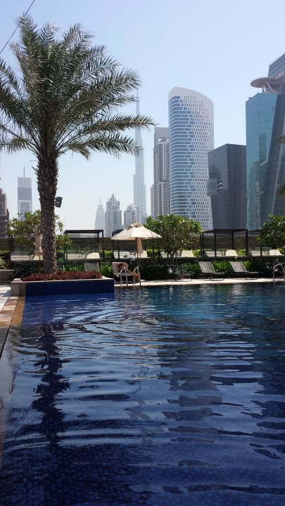 Pool JW Marriott Marquis Hotel Dubai