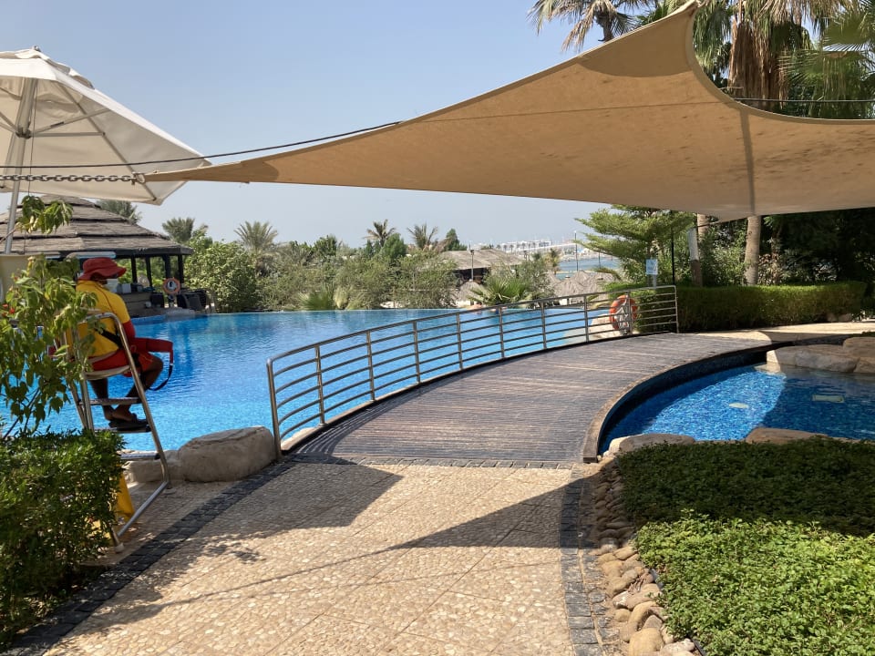 Pool Le Meridien Mina Seyahi Beach Resort & Waterpark