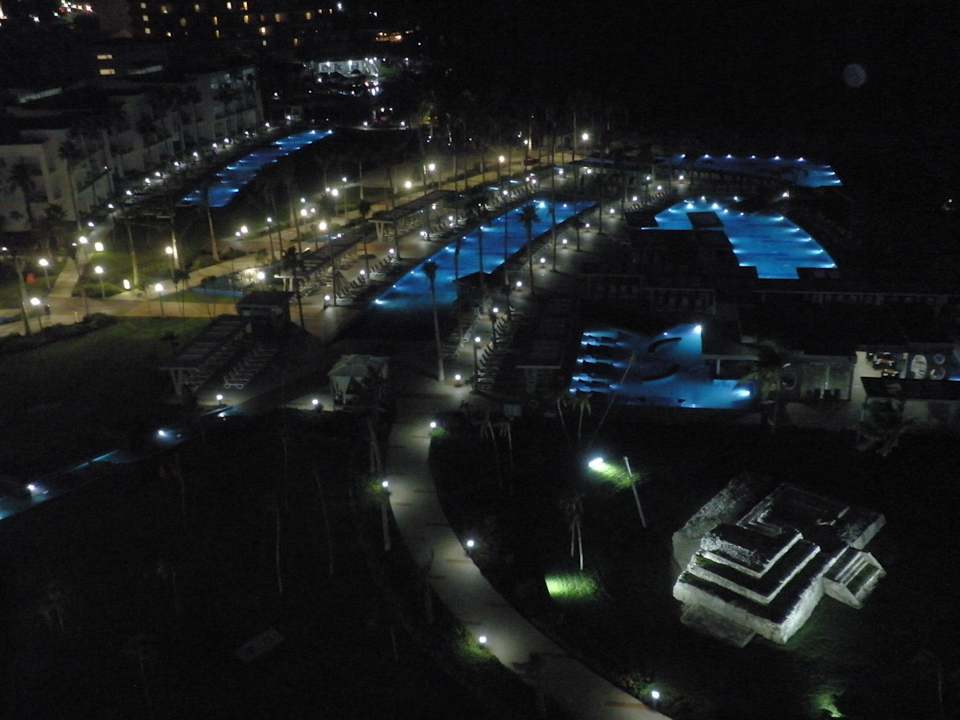 Hotel Riu Palace Peninsula bei Nacht Hotel Riu Palace Peninsula