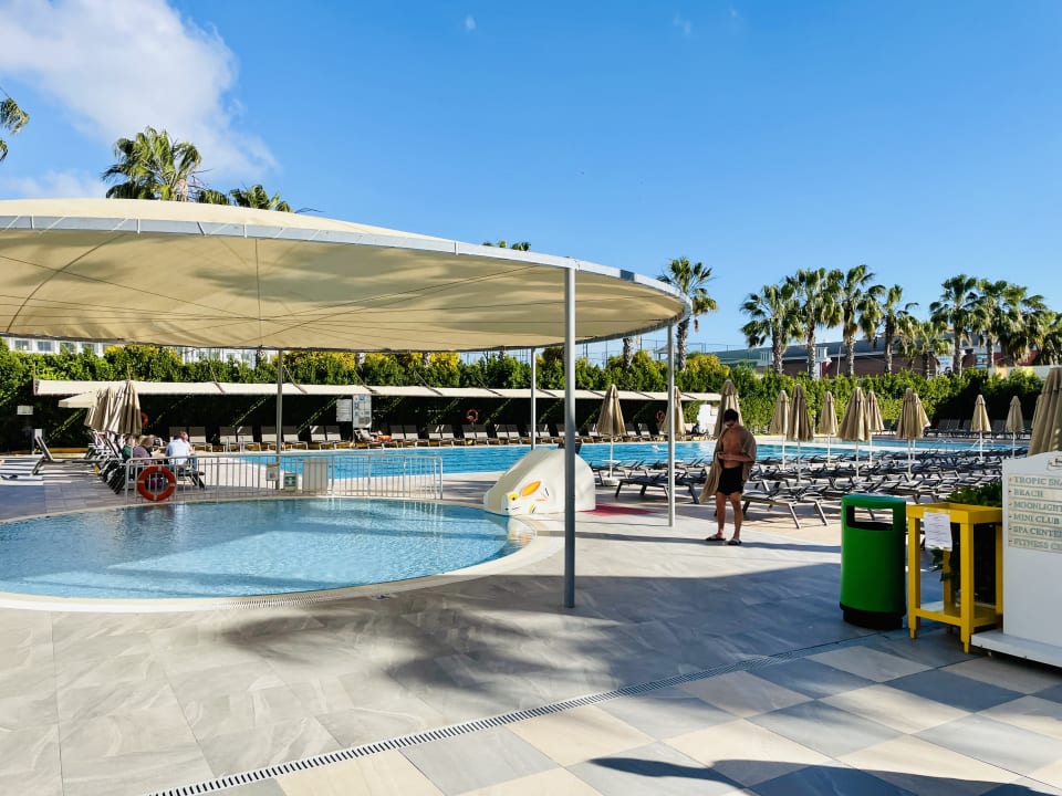 Pool Hane Family Resort