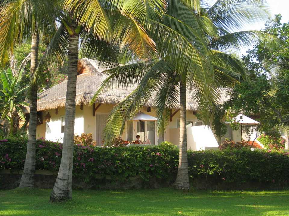 Beachfront Bungalow Victoria Phan Thiet Beach Resort & Spa