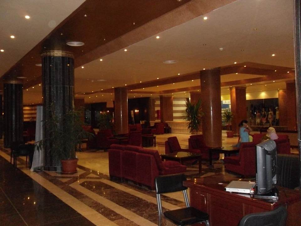 Lobby Bar Riviera Aqua Park Resort