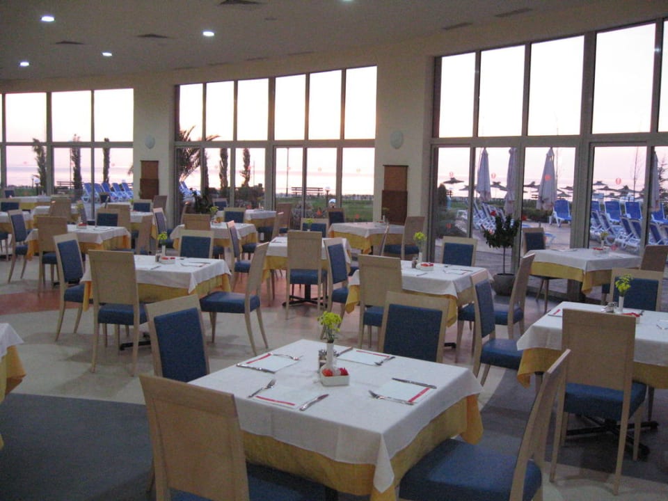 Kein Massenchaos im Speisesaal Sol Luna Bay