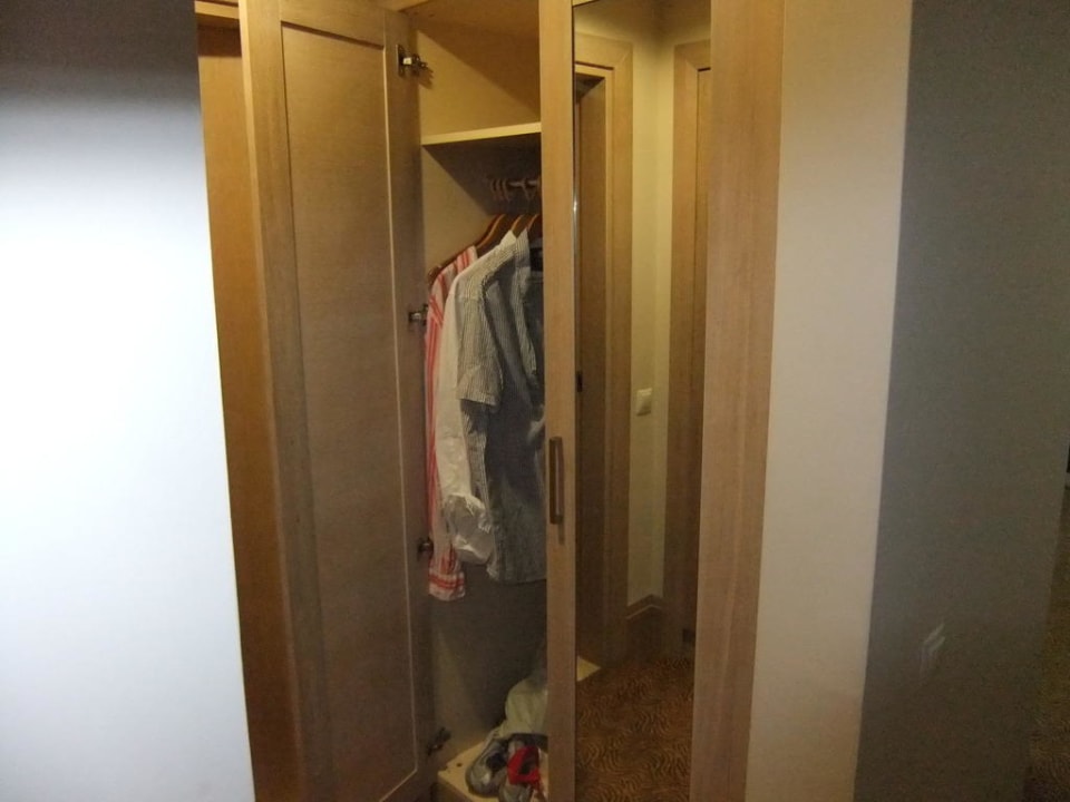 Schrank Crystal Family Comfort Collection