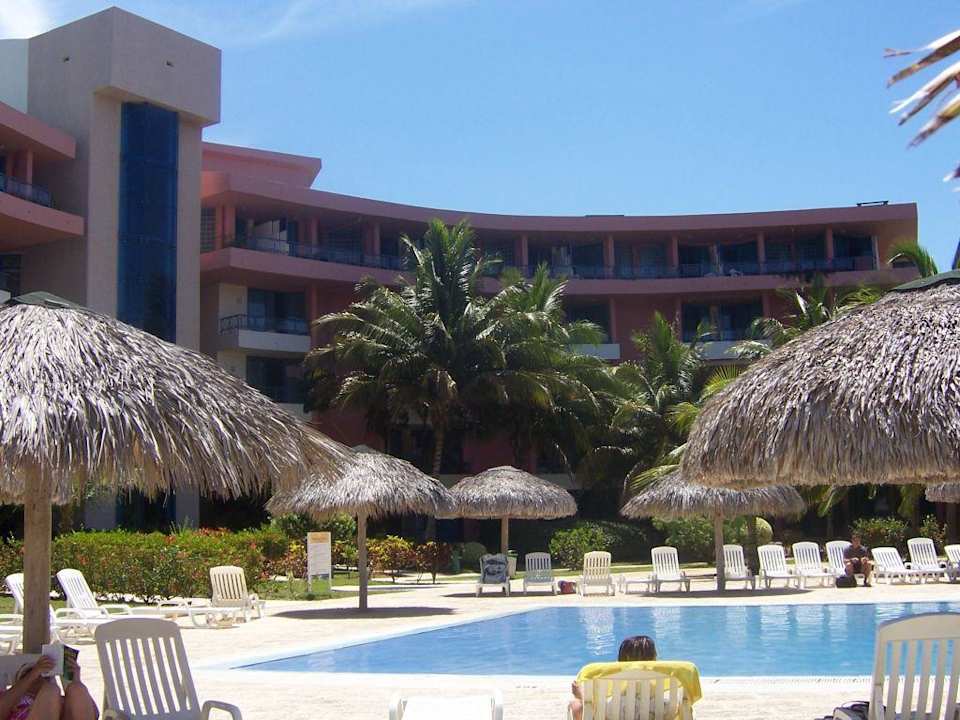 Am Pool Muthu Playa Varadero