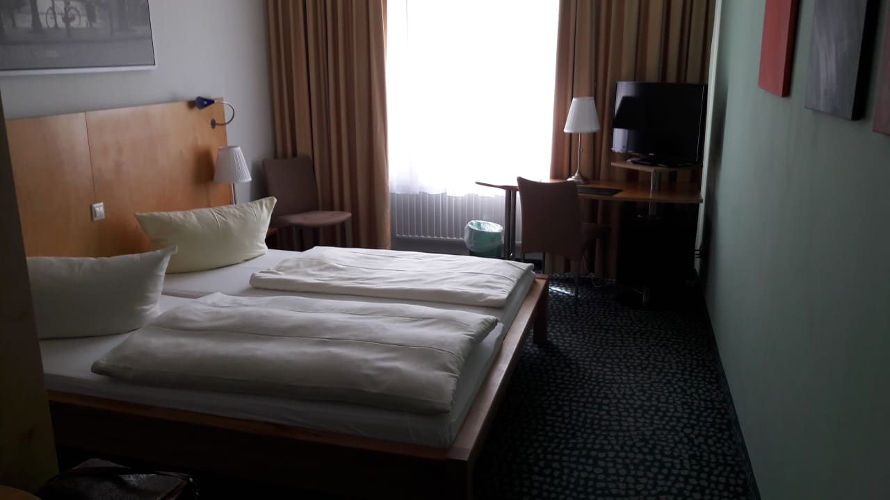 Zimmer Check Inn Hotel