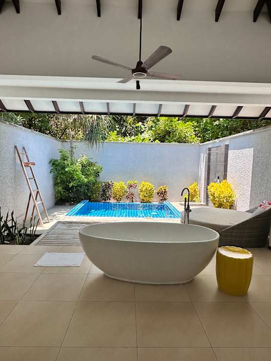 Zimmer ROBINSON NOONU