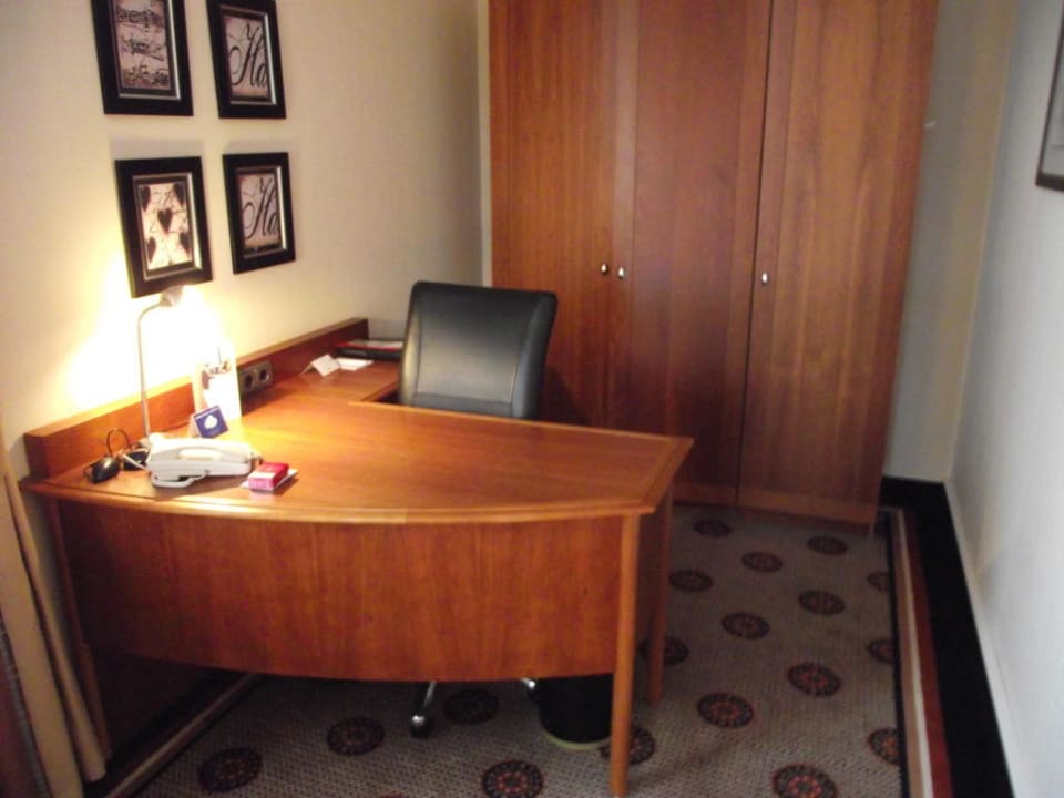 Schreibtisch Crowne Plaza ® Hamburg - City Alster