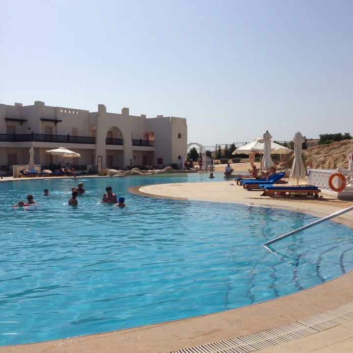 Basen mały Hilton Marsa Alam Nubian Resort