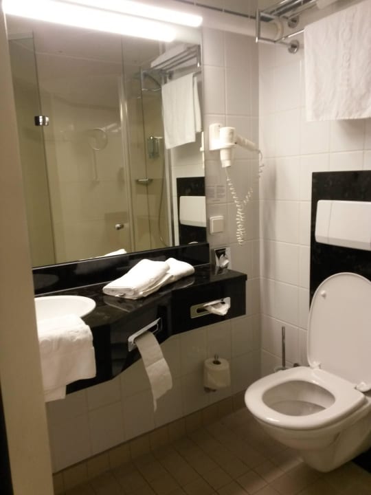 Bad IntercityHotel Nürnberg